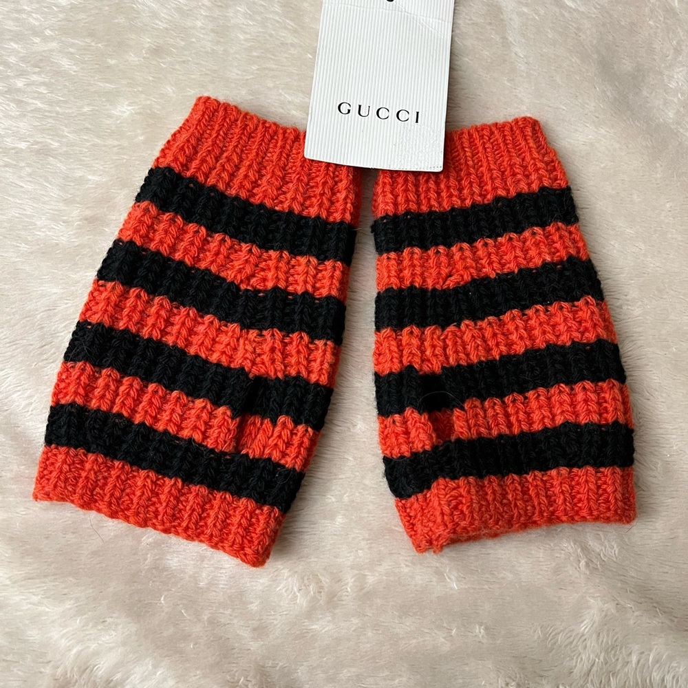 Gucci mittens